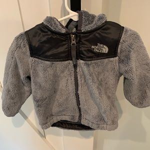 Infant 6-12 month North Face OSO fleece. EUC